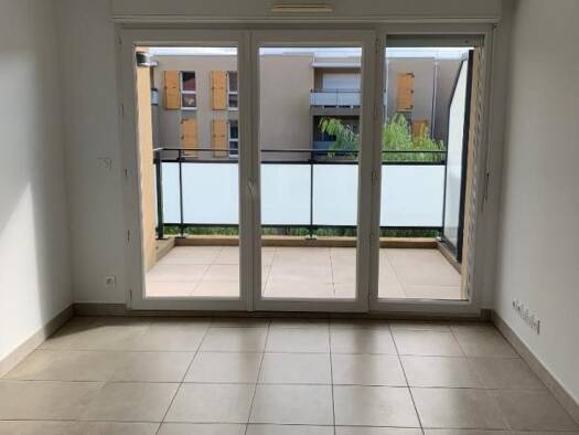 Appartement à louer 651 € 2 pièces 1 chambre 39 m² 2ème étage Collettes Est Draguignan 83300