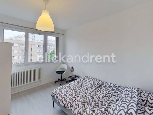 Colocation à louer 587 € 4 pièces 3 chambres 70 m² 4ème étage Sadi Carnot Aubervilliers 93300