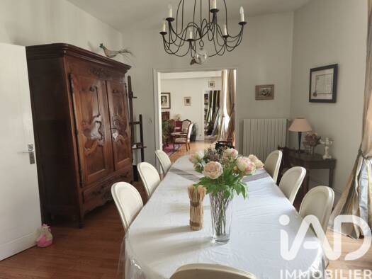 Maison de ville à vendre 379 000 € 11 pièces 5 chambres 300 m² 185 m² de terrain Centre-Léon Bourgeois Châlons-en-Champagne 51000