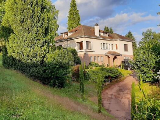 Maison à vendre 290 000 € 2 pièces 5 chambres 360 m² 6 800 m² de terrain Cours-la-Ville 69470