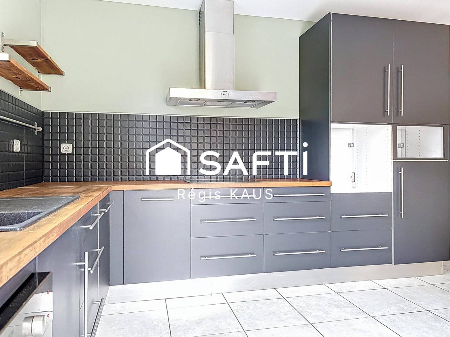 Maison à vendre, 153m², SAINTE FLAIVE DES LOUPS