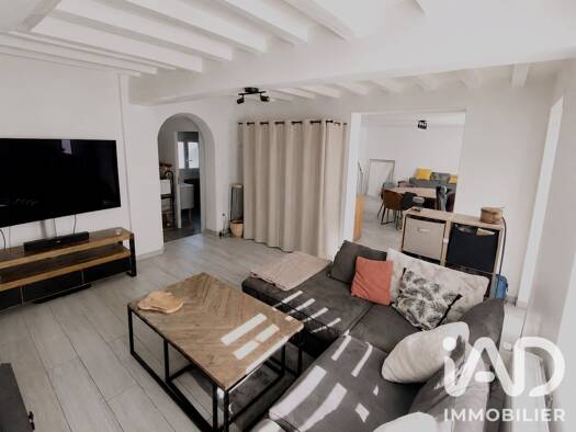 Maison à vendre 165 000 € 3 pièces 2 chambres 82 m² 348 m² de terrain Les Hogues 27910