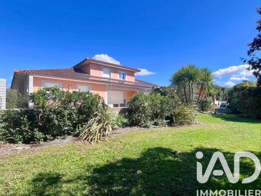 Maison à vendre 305 000 € 6 pièces 5 chambres 196 m² 1 500 m² de terrain Orleix 65800