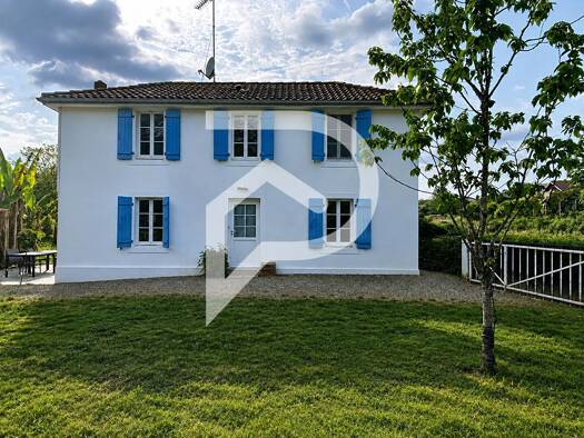 Villa à vendre 239 000 € 5 pièces 4 chambres 130 m² 800 m² de terrain Pouillon 40350