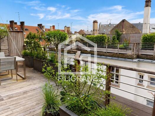 Duplex à vendre 750 000 € 5 pièces 3 chambres 137 m² Étage 5/5 Kable Nord Strasbourg 67000