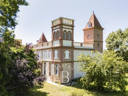 Appartement à vendre 400 000 € 3 pièces 2 chambres 143 m² RDC/2 Aussonne 31840