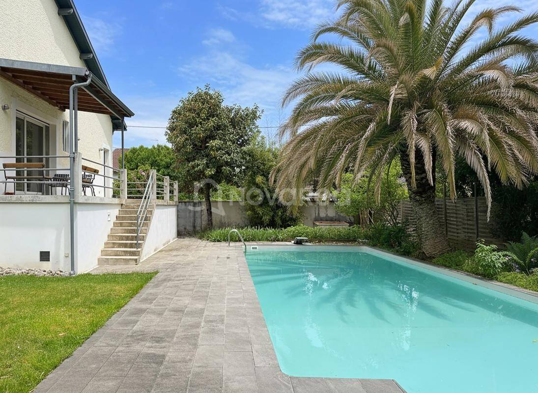 Maison à vendre, 218m², PAU