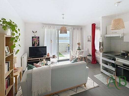 Appartement à vendre 200 000 € 2 pièces 1 chambre 34 m² Étage 4/6 Cantau-Bernain-Saint Jean Anglet 64600