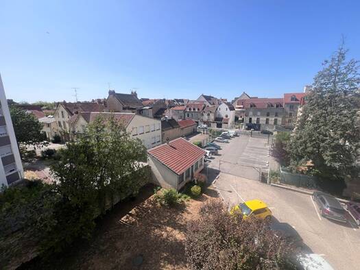 Appartement à vendre 200 000 € 5 pièces 3 chambres 94 m² Étage 3/11 Docteur Lavalle Dijon 21000