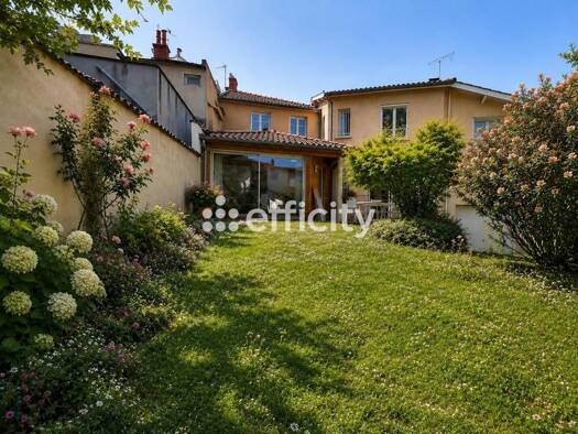 Maison à vendre 1 150 000 € 6 pièces 4 chambres 164 m² 350 m² de terrain Montchat Lyon 3ème arrondissement 69003