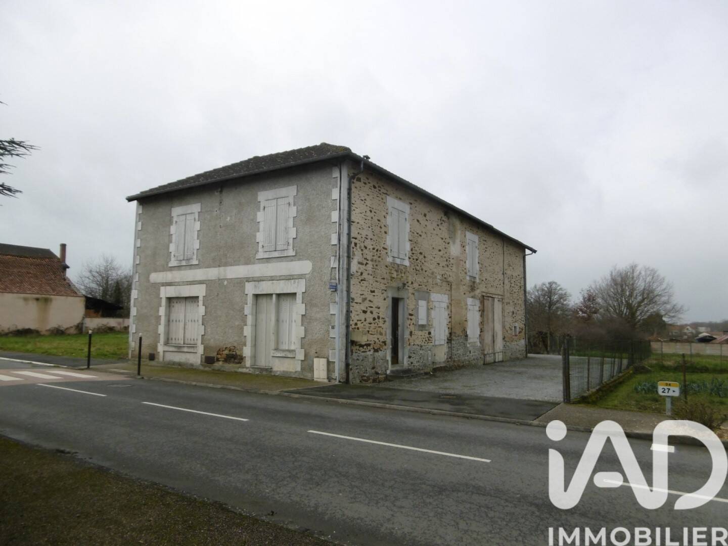 Maison à vendre, 130m², BUSSIERE POITEVINE