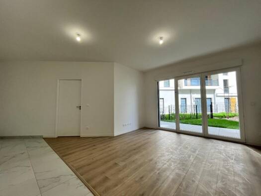 Appartement à louer 1 100 € 2 pièces 1 chambre 46 m² RDC Malabry Châtenay-Malabry 92290