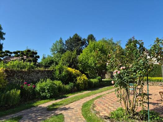 Maison à vendre 597 000 € 8 pièces 6 chambres 210 m² 1 349 m² de terrain Dampierre-en-Yvelines 78720