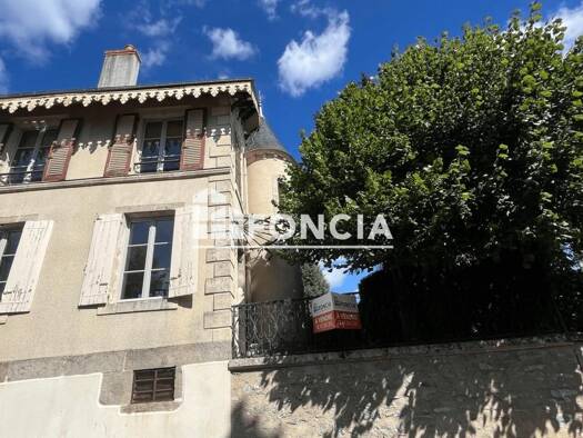 Maison à vendre 154 800 € 3 pièces 2 chambres 82 m² 492 m² de terrain Fresnay-sur-Sarthe 72130