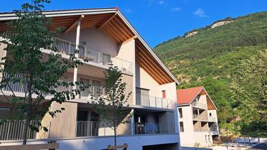 Appartement à louer 785 € 2 pièces 1 chambre 43,5 m² Étage 2/3 Peripherie Vif 38450