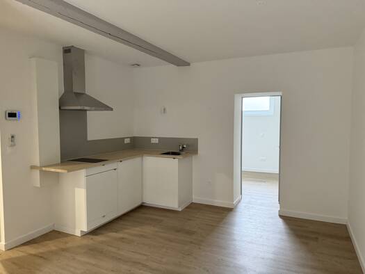 Appartement à louer 490 € 2 pièces 1 chambre 29,6 m² RDC/1 Agen 47000