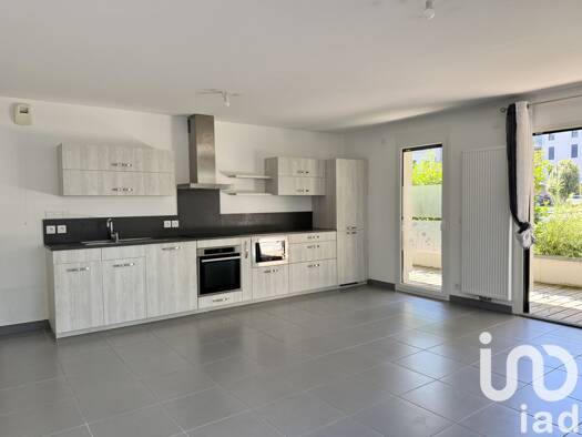 Appartement à vendre 399 000 € 4 pièces 3 chambres 93 m² RDC/4 Centre Ouest Saint-Pierre-en-Faucigny 74800