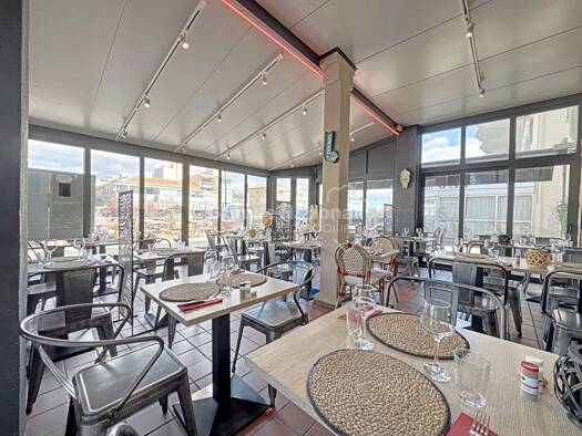 Boutique à vendre Fonds de commerce 297 800 € 90 m² de surface de vente Rive Gauche Palavas-les-Flots 34250