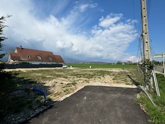 Terrain constructible viabilisé à vendre 332 000 € 473 m² de terrain Versonnex 01210