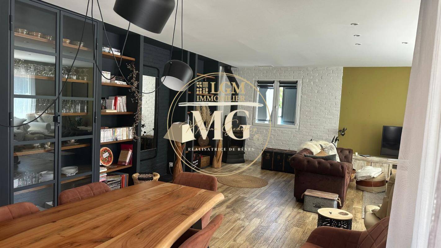 Maison à vendre, 184m², MEYRANNES