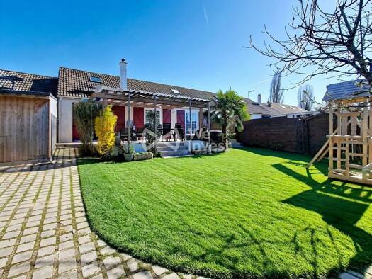 Maison à vendre 399 000 € 7 pièces 5 chambres 147 m² 439 m² de terrain Villeneuve-le-Comte 77174
