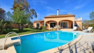 Maison de plain-pied à vendre 390 000 € 4 pièces 3 chambres 136 m² 1 422 m² de terrain Saint-Chinian 34360