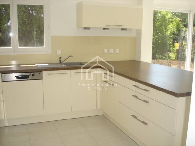 Maison à louer, 122m², GEX