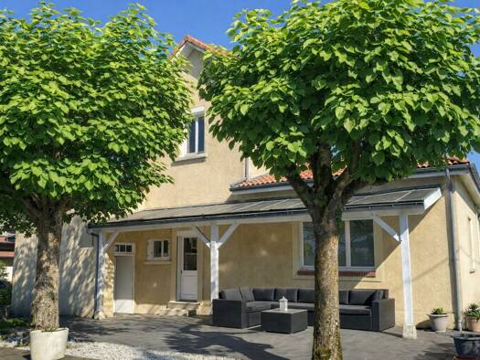 Maison à vendre 319 000 € 7 pièces 5 chambres 164 m² 1 002 m² de terrain Bazas 33430