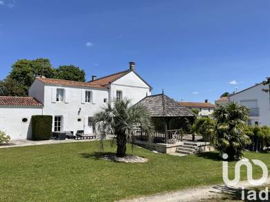 Demeure à vendre 799 000 € 8 pièces 6 chambres 282 m² 2 450 m² de terrain Ciré-d'Aunis 17290