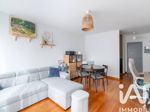 Appartement à vendre 185 000 € 3 pièces 2 chambres 64,2 m² Étage 4/6 Cancy-Grands Godeaux-Bellevedere Yerres 91330