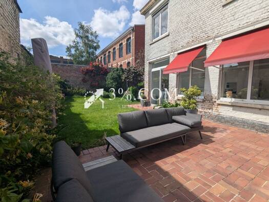 Maison à vendre 520 000 € 7 pièces 6 chambres 265 m² 328 m² de terrain Centre Ville-Fin de la Guerre Tourcoing 59200