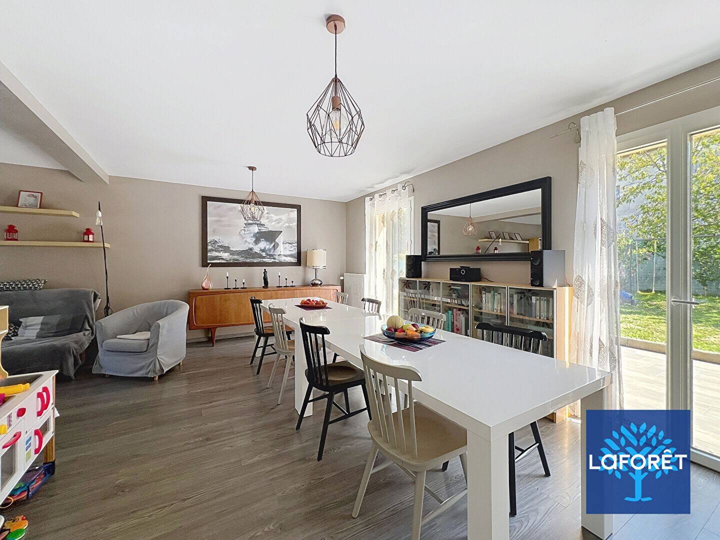 Maison à vendre, 112m², FONTENAY LE VICOMTE