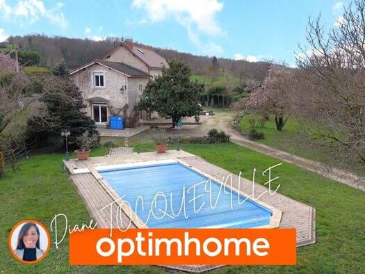 Maison à vendre 549 000 € 5 pièces 4 chambres 204 m² 5 056 m² de terrain Saint-Alban-de-Roche 38080
