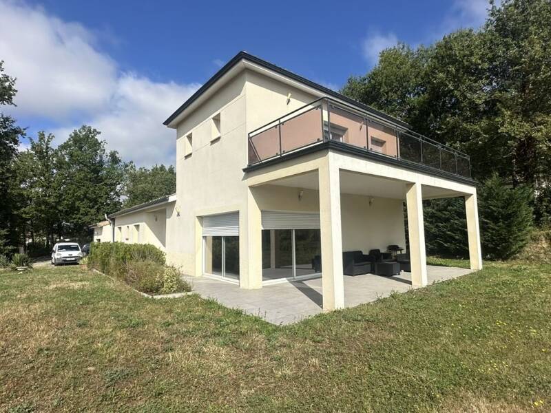 Maison à louer, 168m², LA SALVETAT BELMONTET