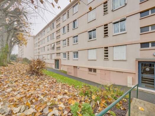 Appartement à vendre 139 900 € 4 pièces 3 chambres 66,8 m² Étage 3/3 Centre Ville Crosne 91560