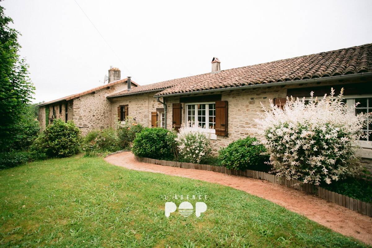 Maison à vendre, 118m², SAINT MARTIN DE FRESSENGEAS