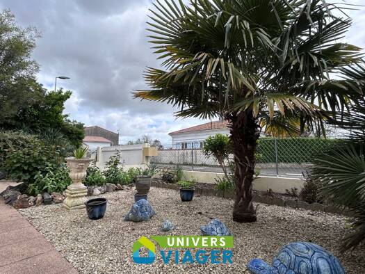 Maison en viager occupé Bouquet 51 000 € 4 pièces 3 chambres 103 m² Nord Ouest Saujon 17600