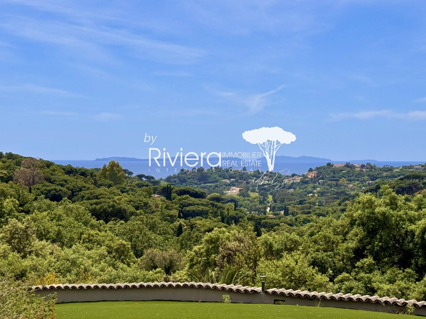 Maison à vendre, 400m², LA CROIX VALMER