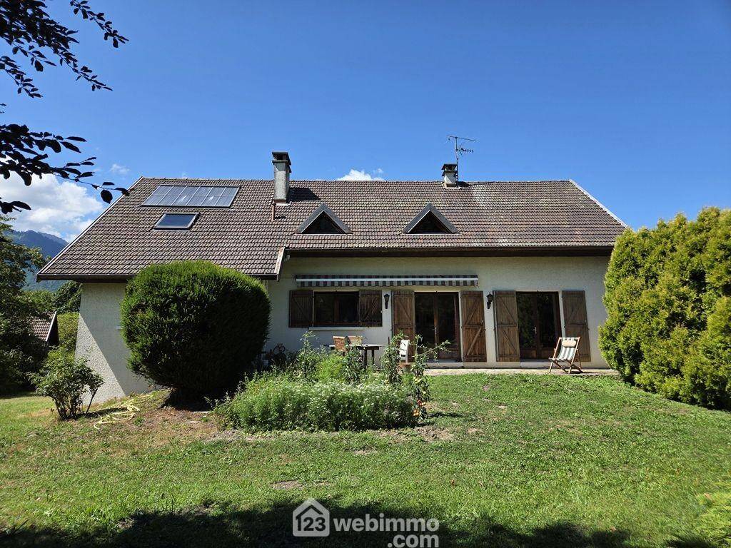 Maison à vendre, 197m², GILLY SUR ISERE