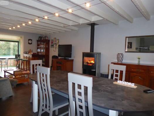 Maison à vendre 324 760 € 9 pièces 5 chambres 143 m² 2 746 m² de terrain Québriac 35190