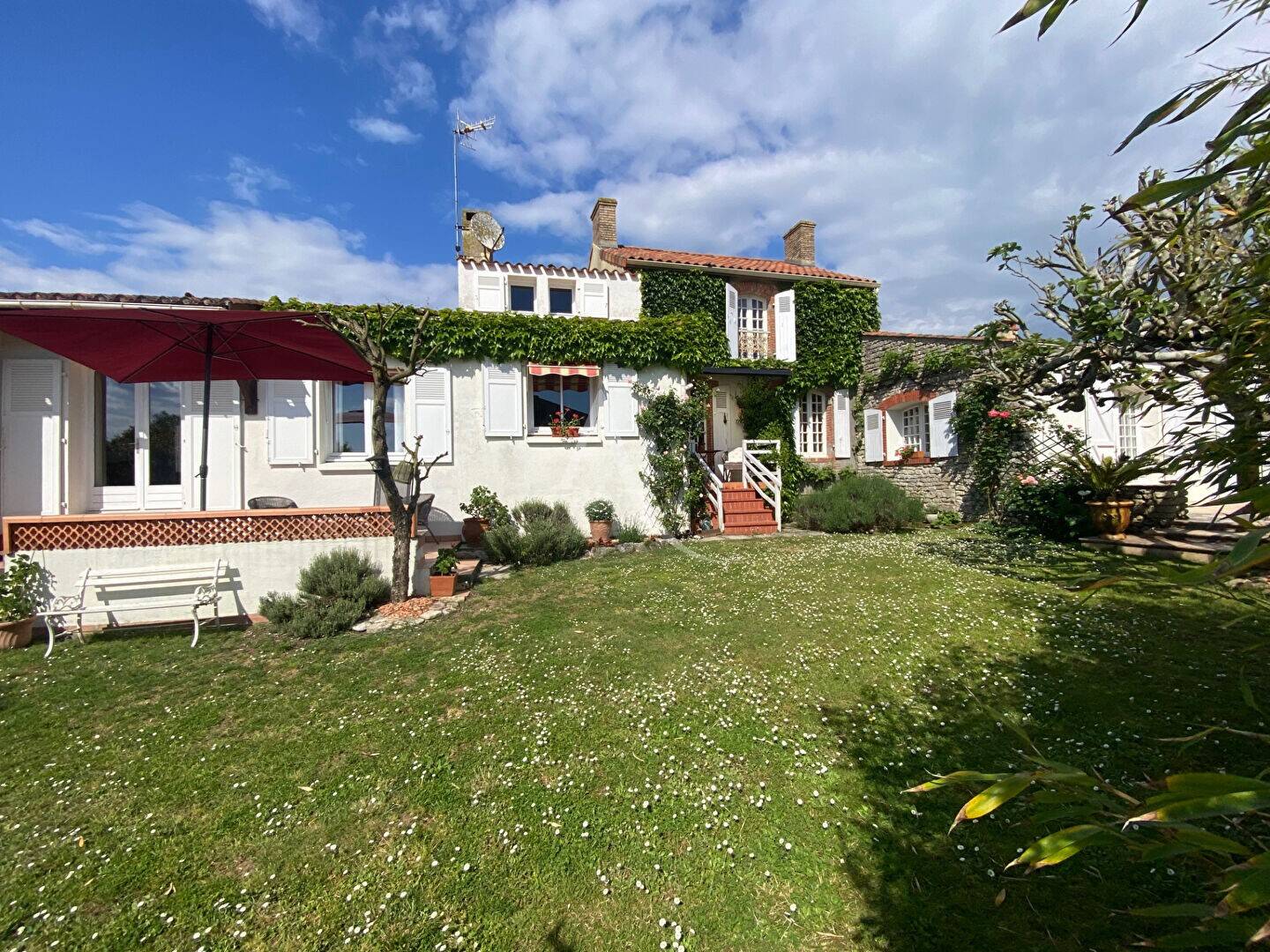 Maison à vendre, 181m², LONGEVILLE SUR MER