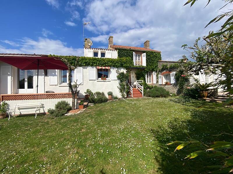 Maison à vendre, 181m², LONGEVILLE SUR MER