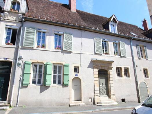 Maison à vendre 215 000 € 6 pièces 4 chambres 212,27 m² Nevers 58000