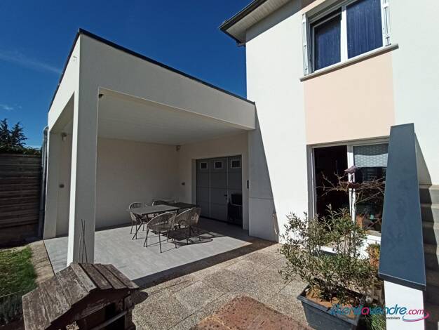 Maison à vendre 231 000 € 6 pièces 5 chambres 150 m² 547 m² de terrain Châtellerault 86100