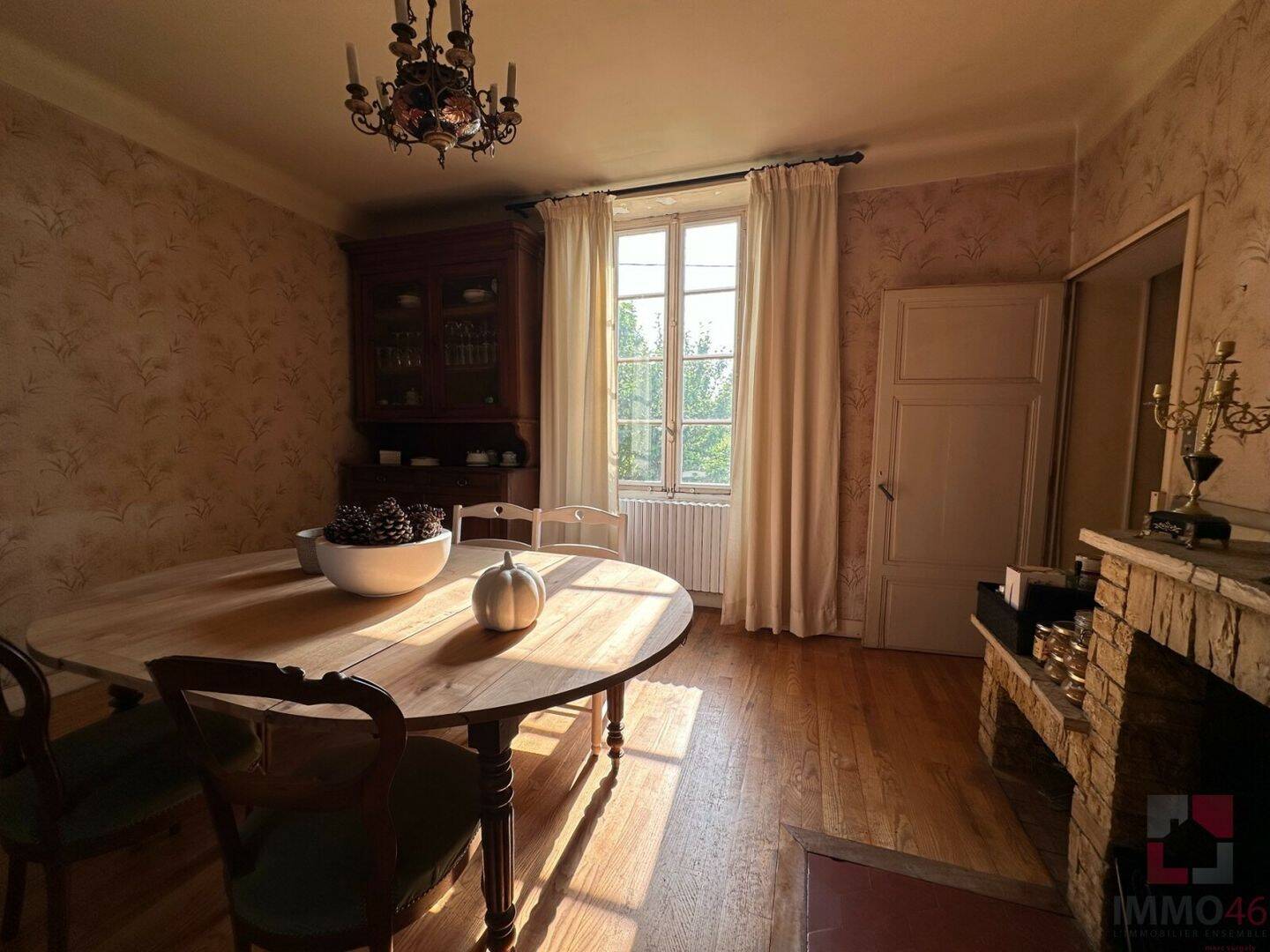 Maison à vendre, 190m², PUY L'EVEQUE