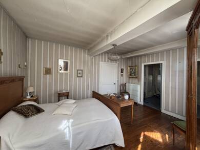 Maison à vendre 98 550 € 8 pièces 5 chambres 182 m² Rochechouart 87600