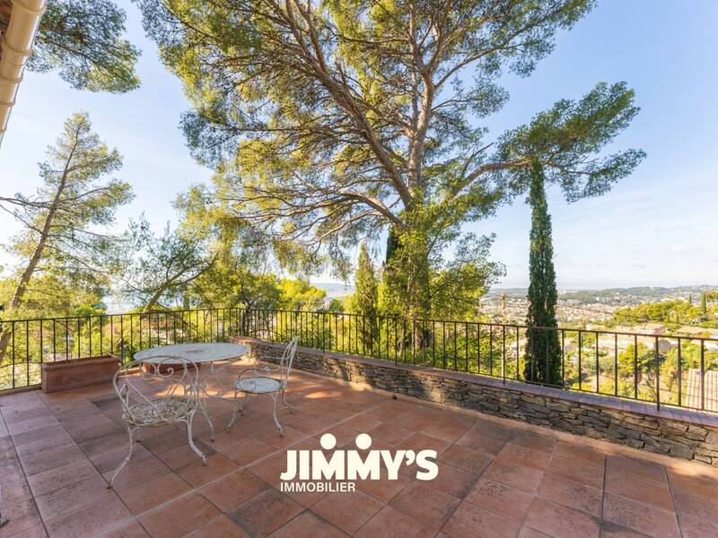 Maison à vendre, 214m², TOULON