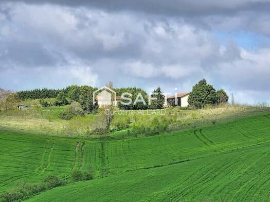 Maison à vendre 276 000 € 5 pièces 4 chambres 129 m² 24 177 m² de terrain Sauveterre 32220