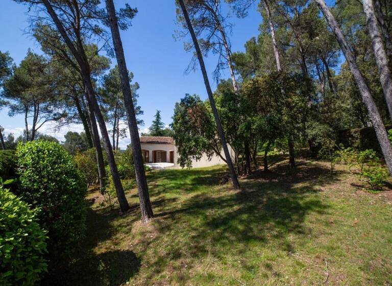 Maison à vendre 899 000 € 9 pièces 5<br/>chambres 248 m²<br/>superficie 2 235 m²<br/>terrain Sud Saint-Clément-de-Rivière 34980