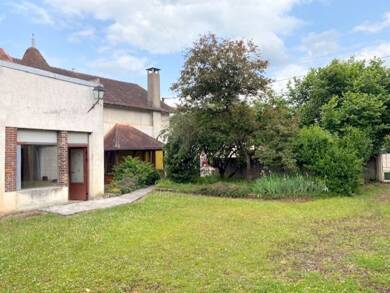 Maison à vendre 159 000 € 6 pièces 4 chambres 150 m² 870 m² de terrain Sens 89100